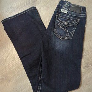 Silver Suki surplus, mid-rise, curvy fit bootcut W 29. L32 Dark